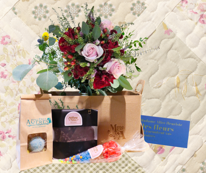 Panier surprise Courte-Pointe │ Collection St-♥ fleurs Fleurs en textile